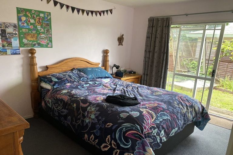 Photo of property in 6c Reynolds Road, Pukekohe, 2120