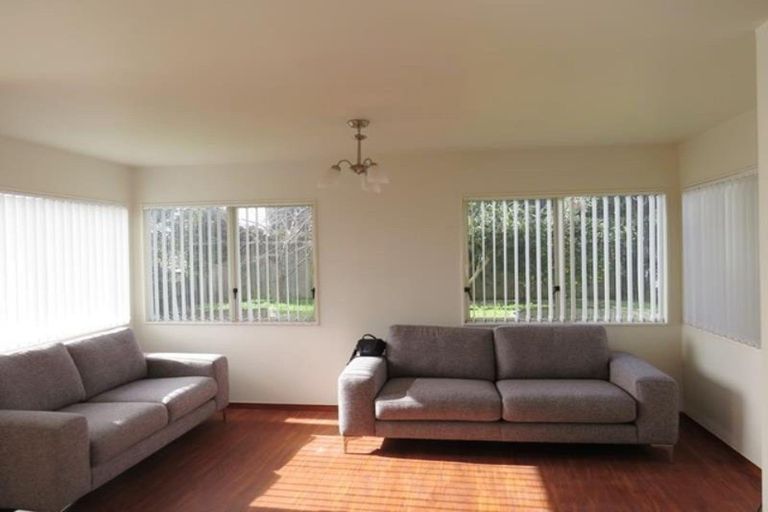 Photo of property in 19 Cutfield Road, New Plymouth, 4310