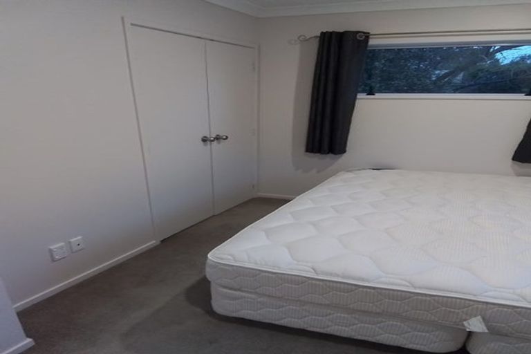Photo of property in 2/129 Edmonton Road, Te Atatu South, Auckland, 0610
