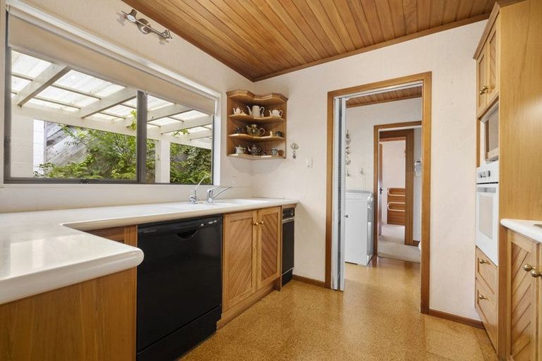 Photo of property in 16 Melva Street, Dinsdale, Hamilton, 3204