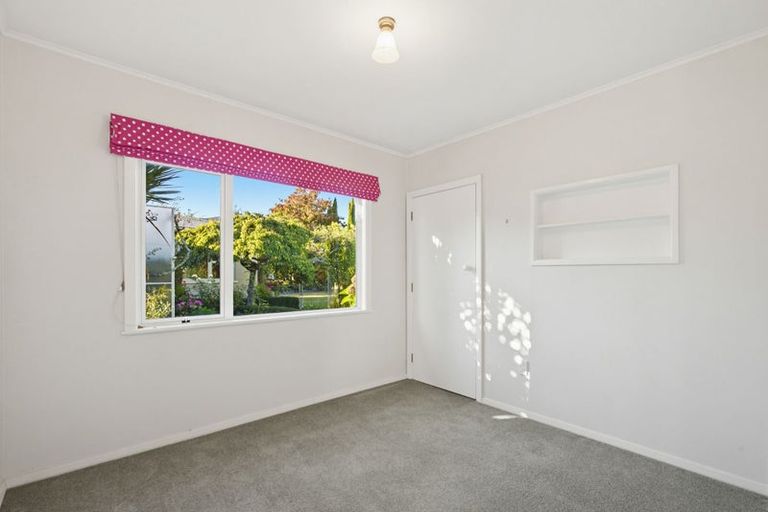 Photo of property in 15 Keats Crescent, Stoke, Nelson, 7011