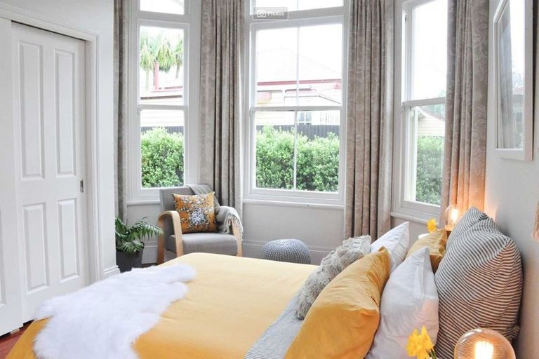 Photo of property in 22a Summer Street, Stanley Point, Auckland, 0624