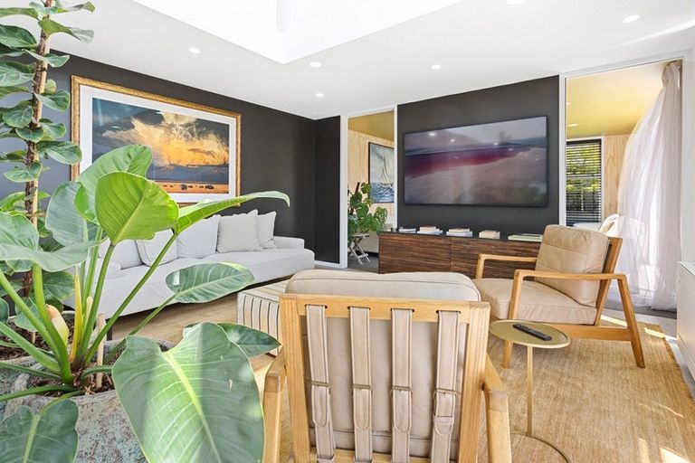 Photo of property in 76a Glandovey Road, Fendalton, Christchurch, 8052