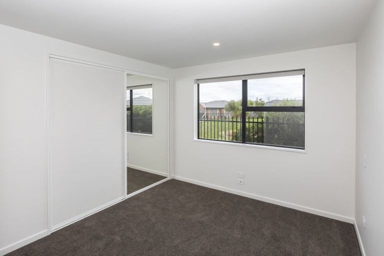 Photo of property in 21 Loch Tanna Way, Broomfield, Christchurch, 8042