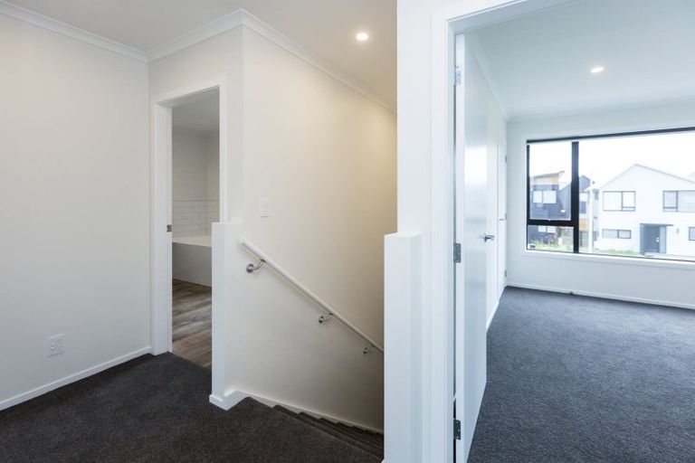 Photo of property in 9 Betty Boyes Street, Wallaceville, Upper Hutt, 5018