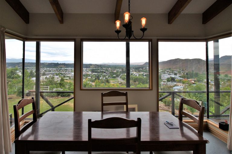 Photo of property in 15 Craig Place, Bridge Hill, Alexandra, 9320