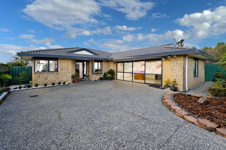 Photo of property in 3a Summerland Drive, Henderson, Auckland, 0612