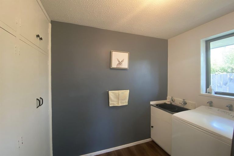 Photo of property in 39 Camberwell Place, Avonhead, Christchurch, 8042