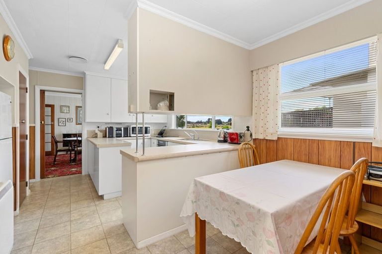 Photo of property in 89 Kawiu Road, Levin, 5510