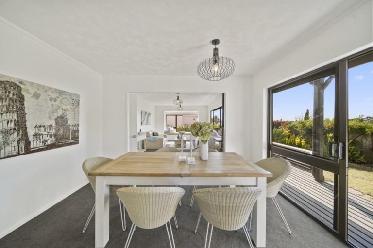 Photo of property in 2/127 Bucklands Beach Road, Bucklands Beach, Auckland, 2012