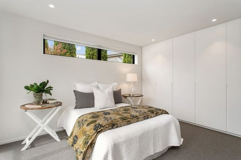 Photo of property in 2a Church Lane, Merivale, Christchurch, 8014