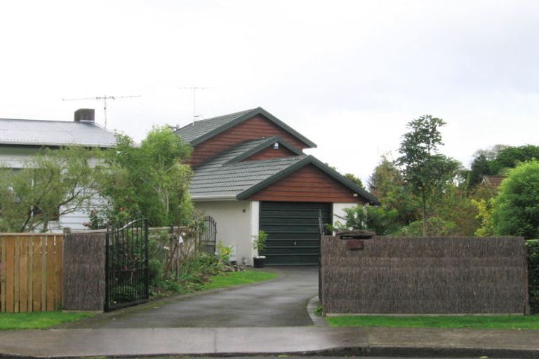 Photo of property in 6a Iti Grove, Waikanae, 5036