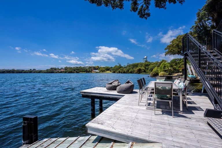 Photo of property in 23-27 Lake View Road, Takapuna, Auckland, 0622