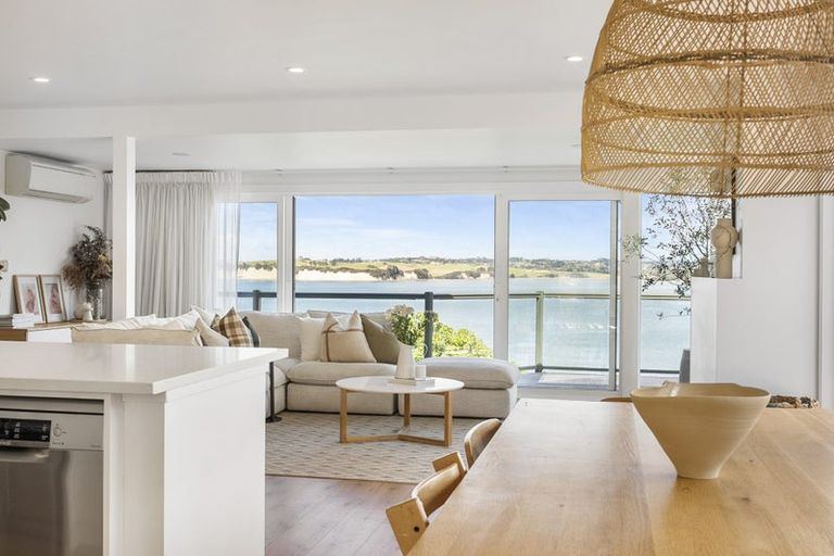 Photo of property in 785 Whangaparaoa Road, Manly, Whangaparaoa, 0930