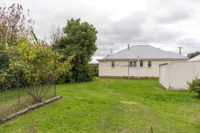 Photo of property in 16 Humphries Street, Greytown, 5712