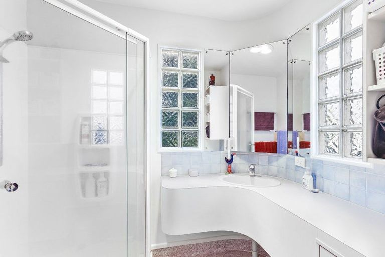 Photo of property in 24c The Esplanade, Westshore, Napier, 4110