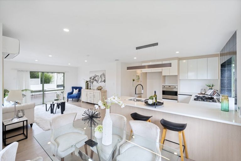 Photo of property in 2 Ferngrove Avenue, Ranui, Auckland, 0612