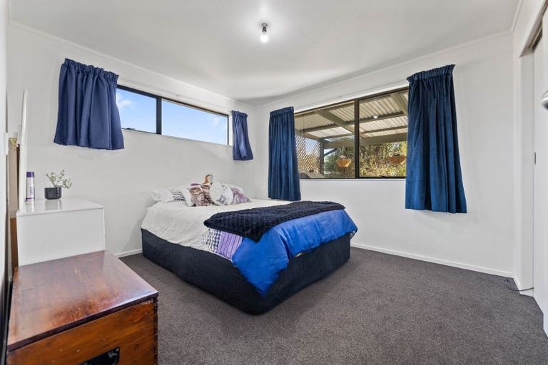 Photo of property in 2/12 Glengarry Place, Hilltop, Taupo, 3330