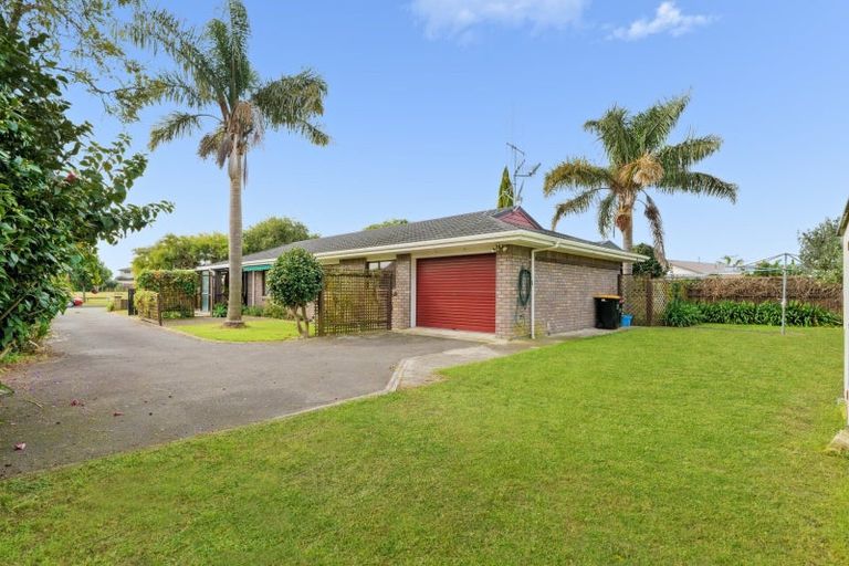 Photo of property in 40 Topaz Drive, Papamoa Beach, Papamoa, 3118