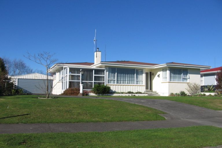 Photo of property in 44 Holdsworth Avenue, Milson, Palmerston North, 4414