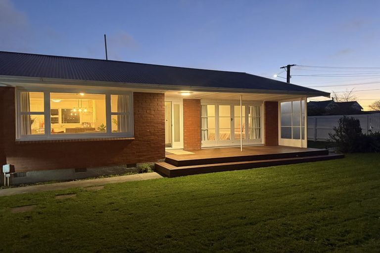 Photo of property in 1/134 Somerfield Street, Somerfield, Christchurch, 8024