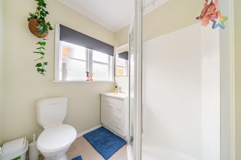 Photo of property in 1 Peel Place, Wainuiomata, Lower Hutt, 5014