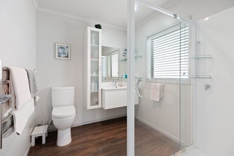 Photo of property in 162 Oteki Park Drive, Welcome Bay, Tauranga, 3112