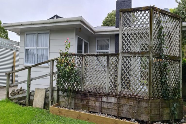 Photo of property in 107 Apollo Parade, Milson, Palmerston North, 4414