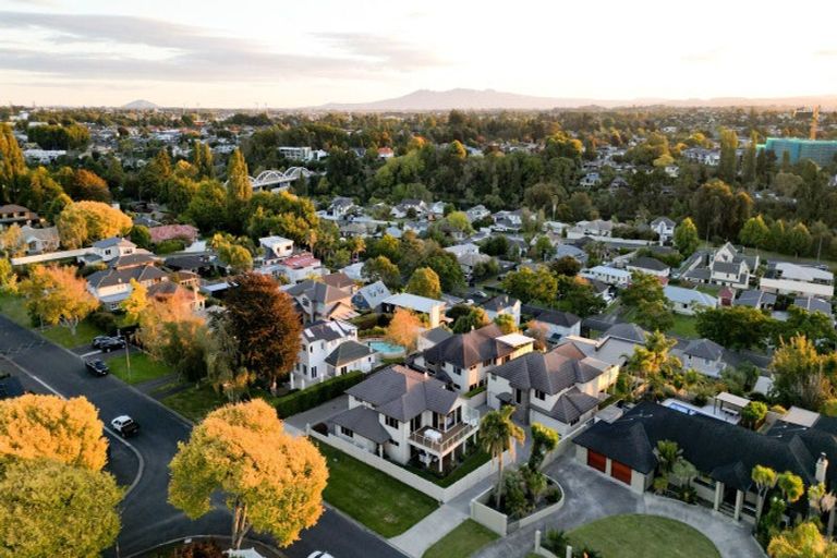 Photo of property in 21 Dalethorpe Avenue, Fairfield, Hamilton, 3214