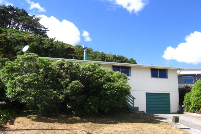 Photo of property in 16 Glamorgan Street, Northland, Wellington, 6012