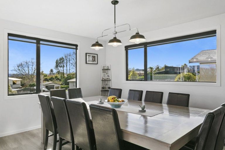 Photo of property in 1 Norfolk Road, Waipahihi, Taupo, 3330