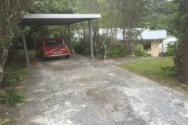 Photo of property in 69 Nalanda Crescent, Broadmeadows, Wellington, 6035