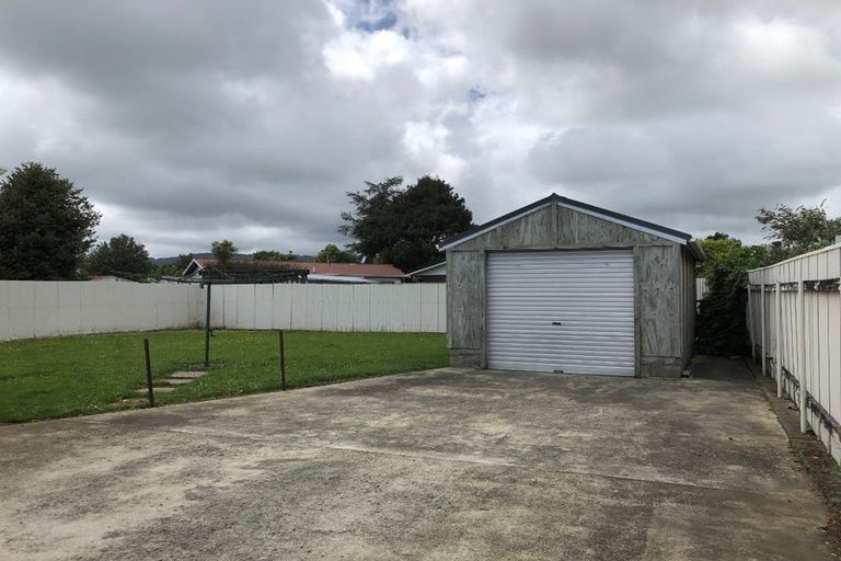 Photo of property in 24 Heather Street, Levin, 5510
