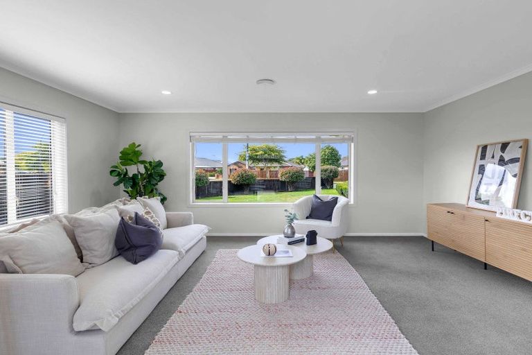 Photo of property in 1 Whitney Place, Rototuna North, Hamilton, 3210