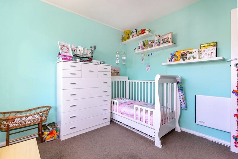 Photo of property in 2/6 Nanette Street, Upper Riccarton, Christchurch, 8041