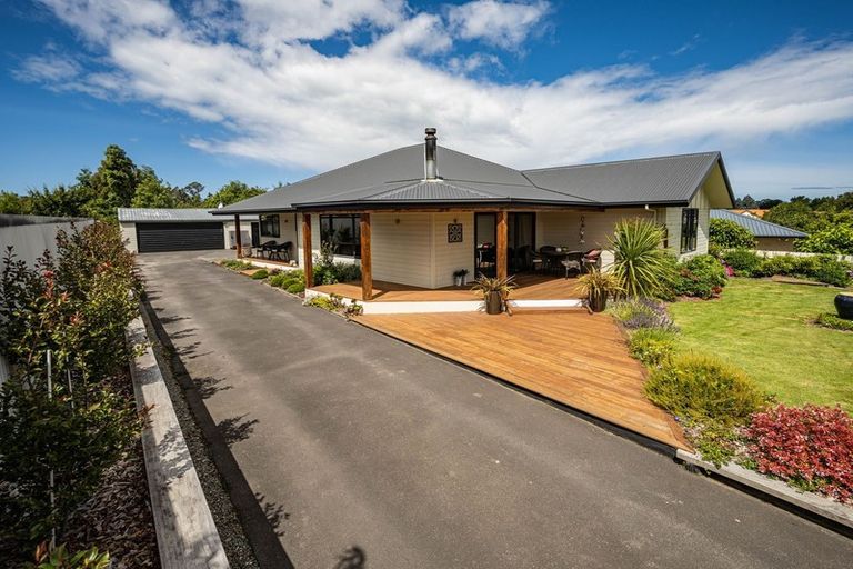 Photo of property in 38 Grove Avenue, Weston, Oamaru, 9401