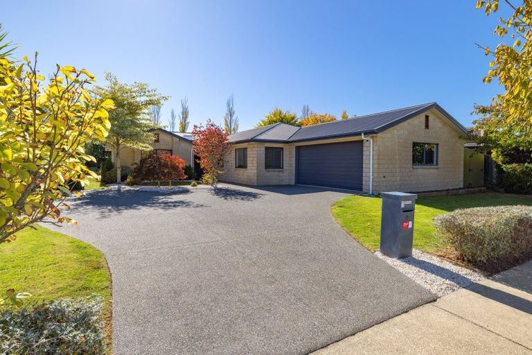 Photo of property in 8 Redfern Street, Northwood, Christchurch, 8051