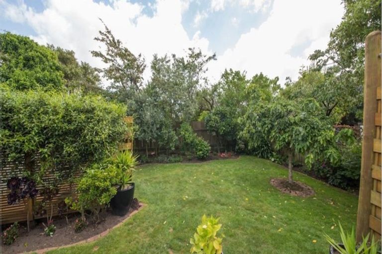 Photo of property in 68 Rangitane Street, Palmerston North, 4414