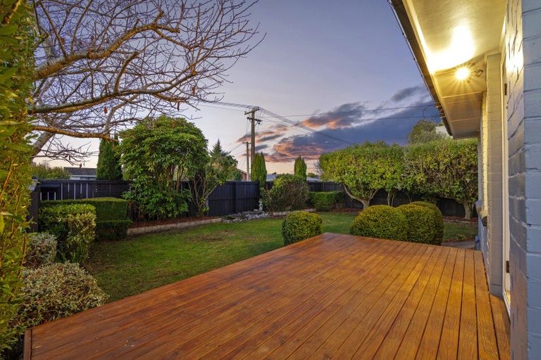 Photo of property in 22 Dinton Street, Russley, Christchurch, 8042