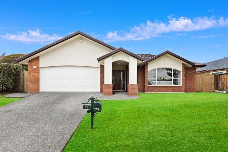 Photo of property in 54 Hillwell Drive, Henderson, Auckland, 0612