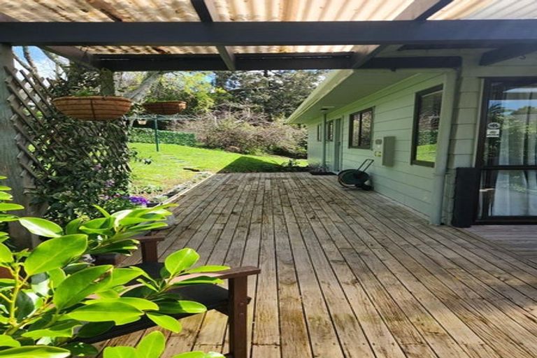 Photo of property in 78 Peach Road, Glenfield, Auckland, 0629
