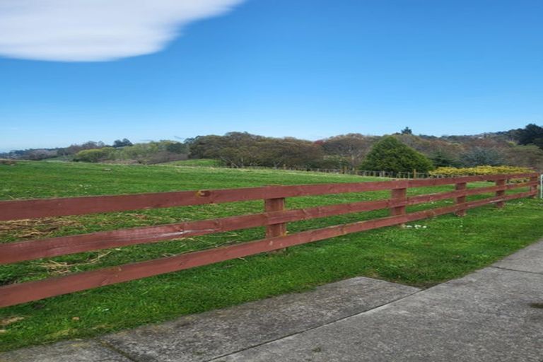 Photo of property in 1 Watts Street, Waipawa, 4210