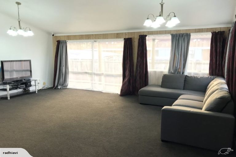 Photo of property in 95 Aquarius Drive, Kawaha Point, Rotorua, 3010