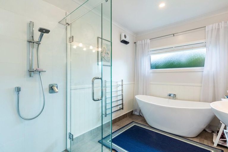 Photo of property in 17 Facilita Avenue, Wharewaka, Taupo, 3330