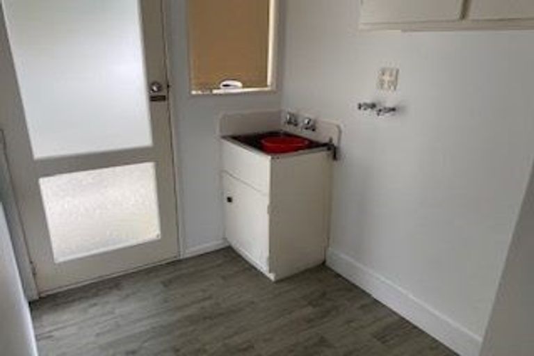 Photo of property in 3 Hori Street, Vogeltown, New Plymouth, 4310