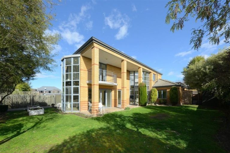 Photo of property in 382a Memorial Avenue, Burnside, Christchurch, 8053