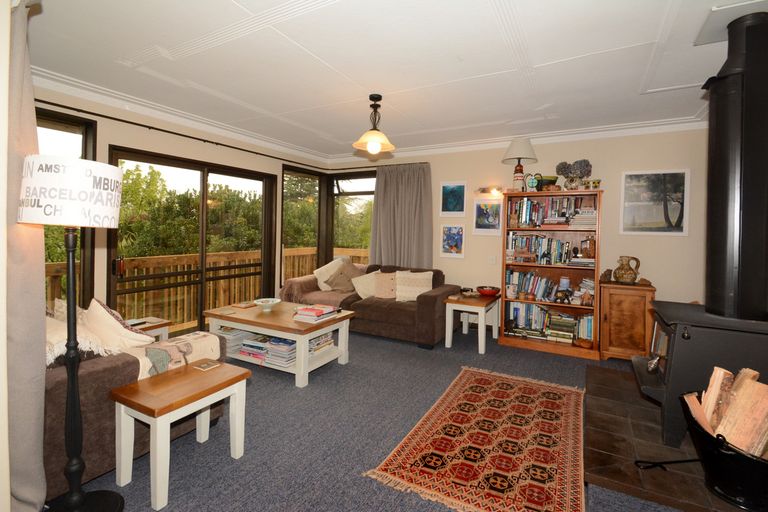 Photo of property in 84 Hocken Street, Kenmure, Dunedin, 9011