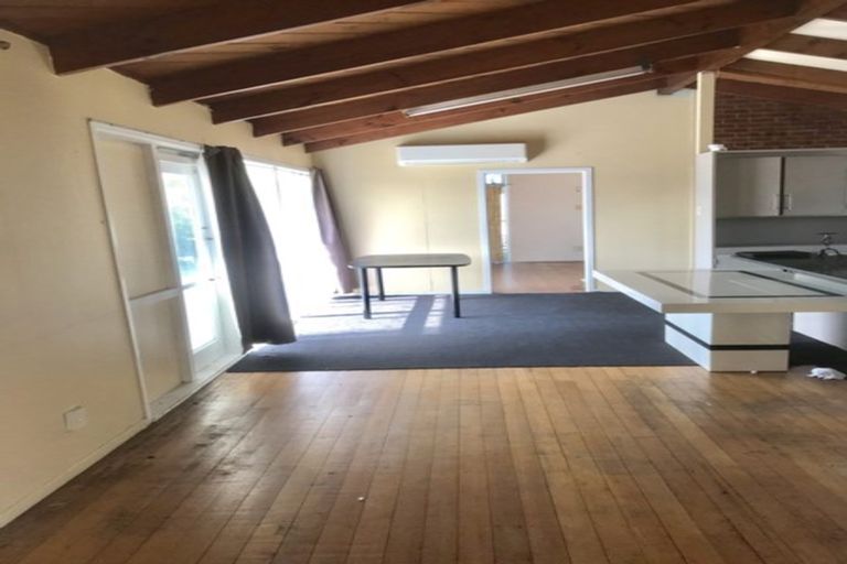 Photo of property in 381 Massey Road, Mangere East, Auckland, 2024