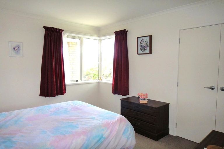 Photo of property in 4 Wai Place, One Tree Point, 0118