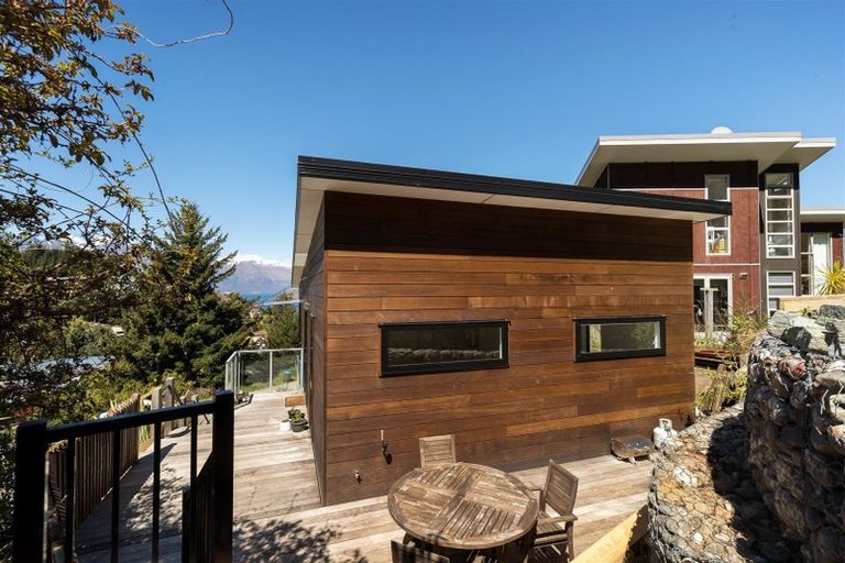 Photo of property in 45 Dart Place, Fernhill, Queenstown, 9300